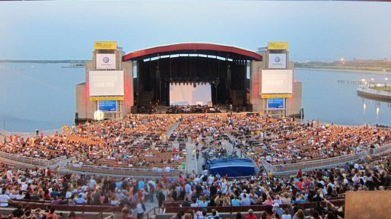 Jones Beach Theater